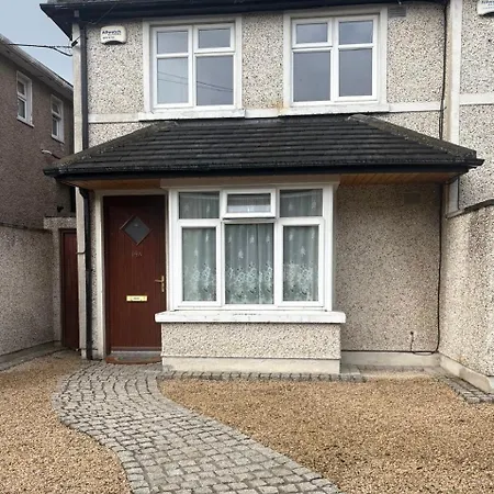 Semesterbostad Dromore Road *